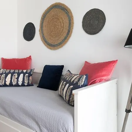 アパート Sandset Beach House - 2 Bedroom Apt With Big Terrace! セトゥーバル