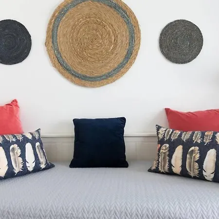 Sandset Beach House - 2 Bedroom Apt With Big Terrace! セトゥーバル
